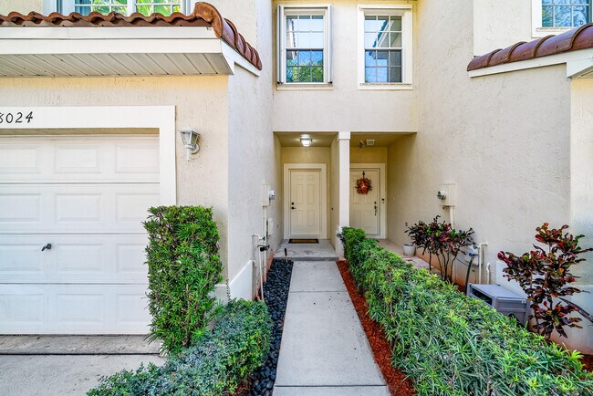 8024 Briantea Dr in Boynton Beach, FL - Building Photo - Building Photo