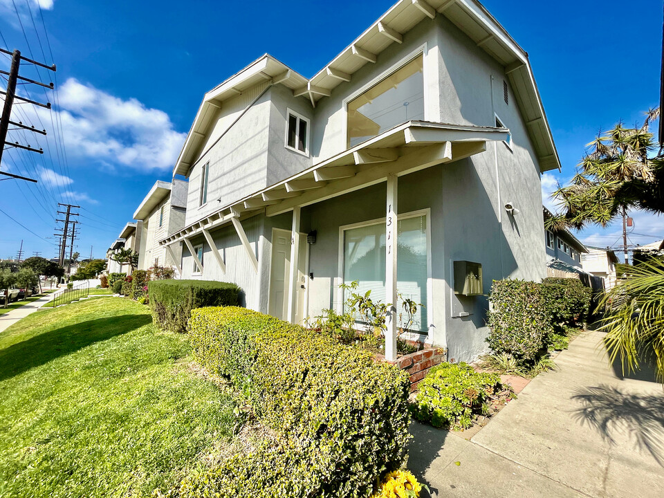 1311 Beryl St, Unit D in Redondo Beach, CA - Building Photo