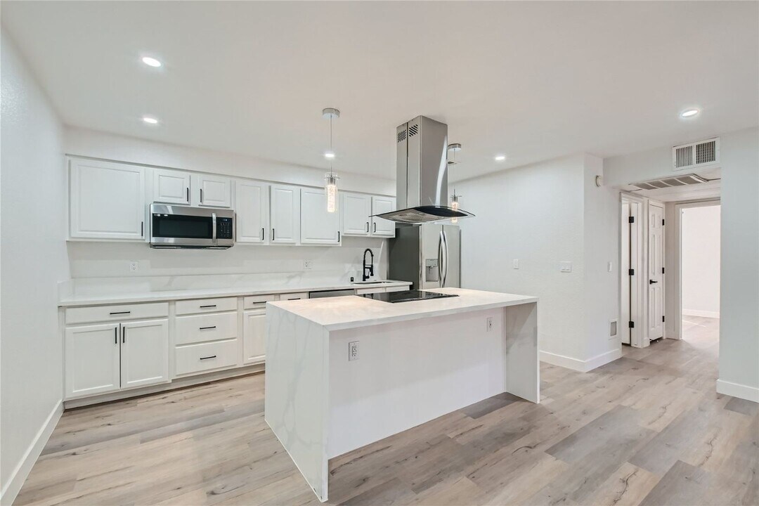 4330 Sandy River Dr in Las Vegas, NV - Building Photo