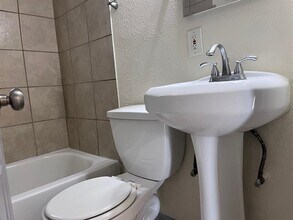 4010 Feagan St in Houston, TX - Building Photo - Building Photo