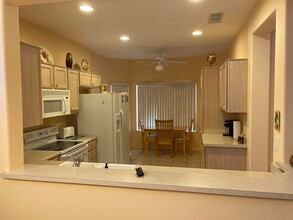 16216 W Mountain Pass Dr, Unit 14203 in Surprise, AZ - Building Photo - Building Photo