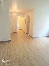 5712 Phillips Ave, Unit B5 in Pittsburgh, PA - Foto de edificio - Building Photo