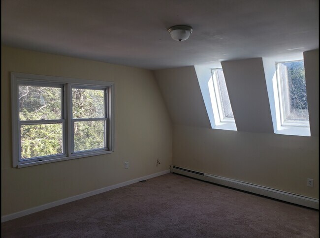 1370 Middle Rd, Unit 2 in Woolwich, ME - Building Photo - Building Photo