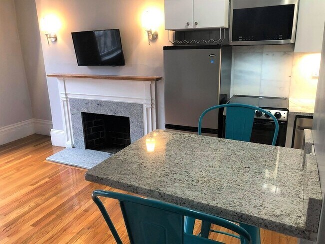 88 Charles St in Boston, MA - Building Photo - Building Photo