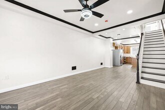 2625 E Madison St in Baltimore, MD - Building Photo - Building Photo