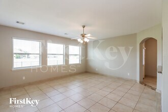 5906 Watford Bend in Rosenberg, TX - Foto de edificio - Building Photo