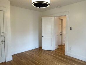 48 Chubbuck St in Quincy, MA - Building Photo - Building Photo