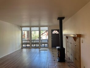 14975 Donnington Ln in Truckee, CA - Building Photo - Building Photo