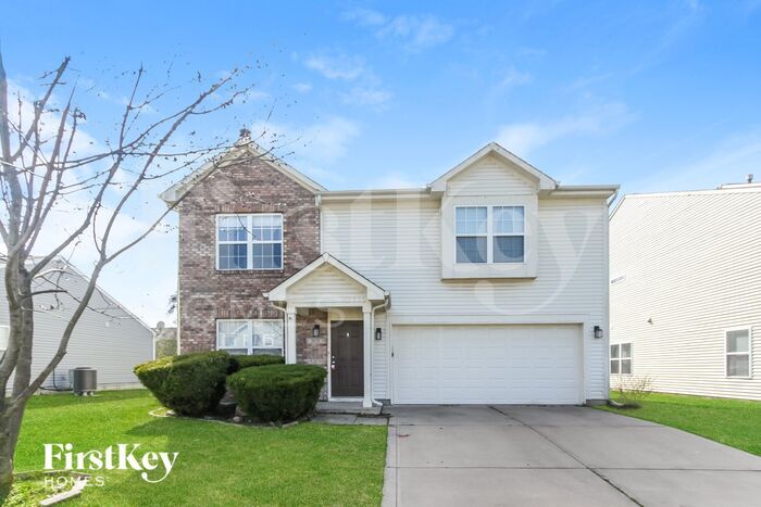3070 Limber Pine Dr in Whiteland, IN - Building Photo