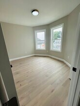 9 Dennison St, Unit 2 in Boston, MA - Building Photo - Building Photo