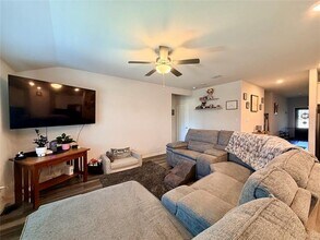 6301 Spooky Cat Trl in Fort Worth, TX - Building Photo - Building Photo