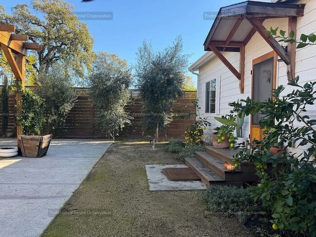 1815 Fair Way in Calistoga, CA - Building Photo - Building Photo