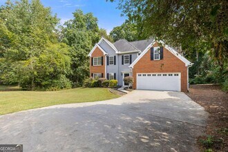 5705 Cannonero Dr in Alpharetta, GA - Building Photo - Building Photo