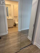 430 Square One Dr in Mississauga, ON - Building Photo - Building Photo