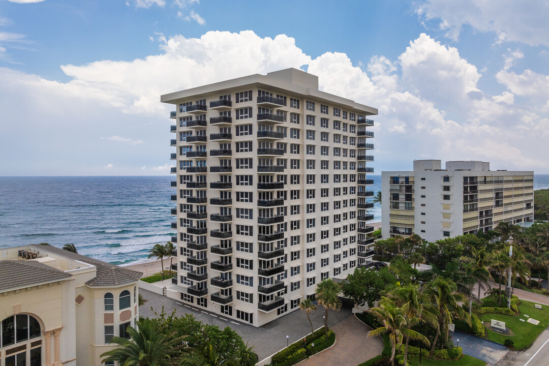 Ocean Reef Towers in Boca Raton, FL - Building Photo