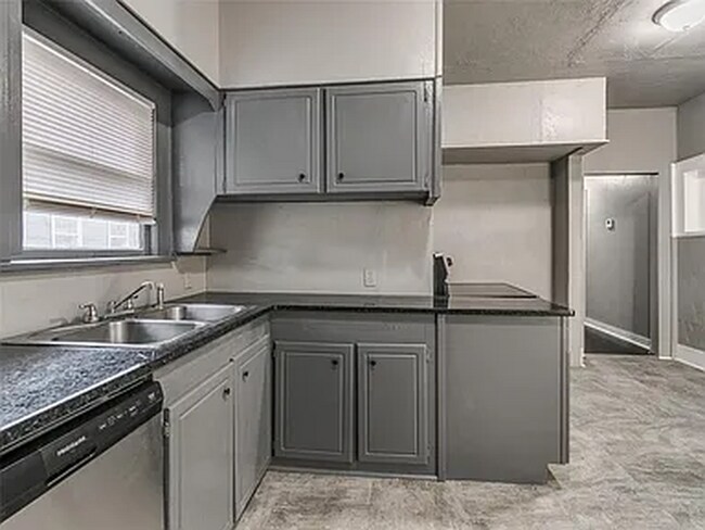1149 N McKinley Ave in Oklahoma City, OK - Foto de edificio - Building Photo