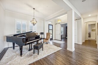 9600 Chamois Wy in Austin, TX - Building Photo - Building Photo