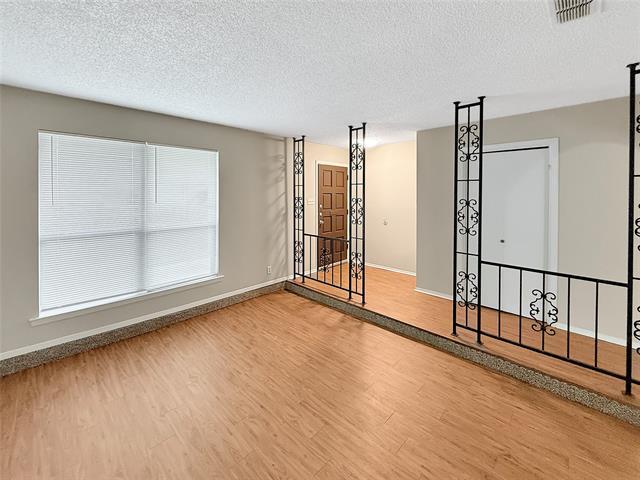 309 Quail Creek Dr in Crowley, TX - Building Photo - Building Photo