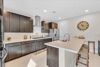 11313 Gravitation Dr in Las Vegas, NV - Building Photo - Building Photo