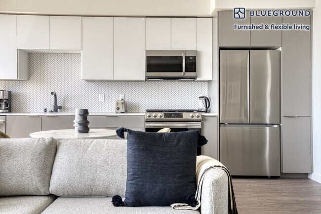 4510 Hubbard St-Unit -FL6-ID1035 in Emeryville, CA - Building Photo - Building Photo