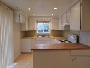 6910 NE 131st Ave in Vancouver, WA - Building Photo - Building Photo