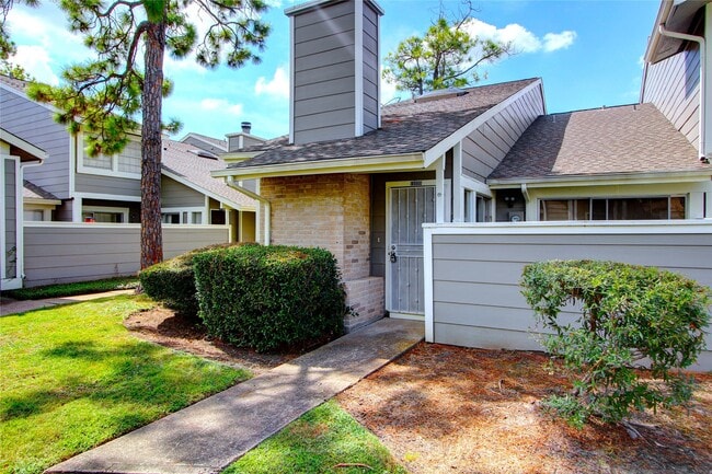 property at 12220 Copper Tree Pvt Ln