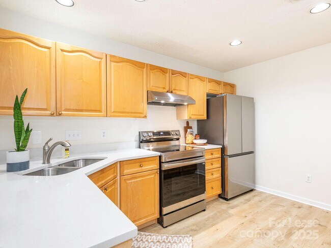 9327 Timothy Ct in Charlotte, NC - Building Photo - Building Photo