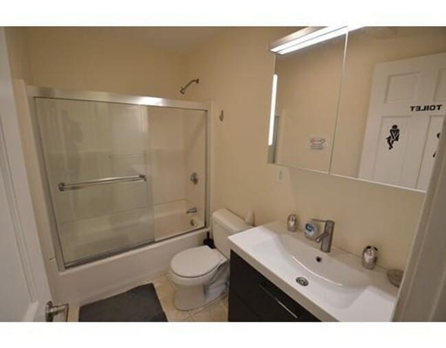 23 Weitz St in Boston, MA - Building Photo - Building Photo