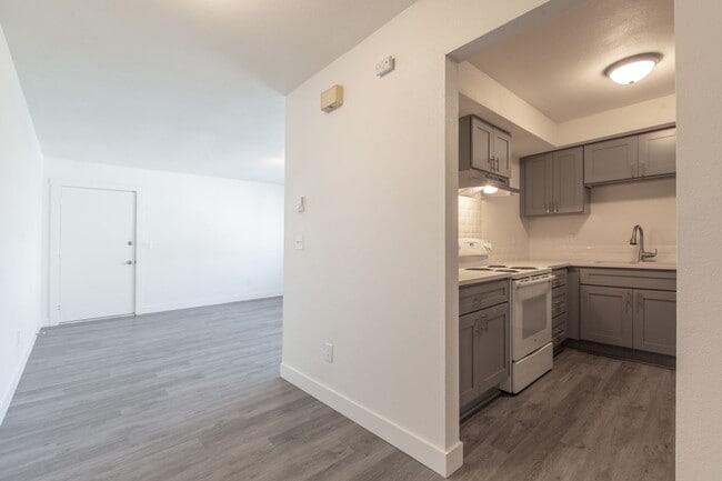 1907 Main St in Washougal, WA - Building Photo - Building Photo