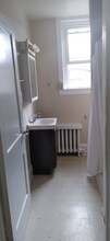 619 W Lancaster Ave in Wayne, PA - Building Photo - Building Photo
