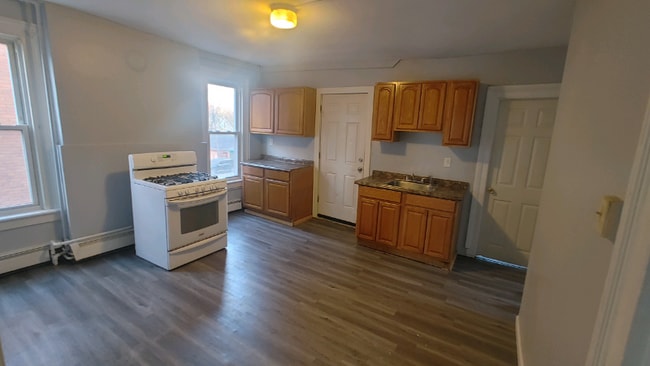 120 Babcock St in Hartford, CT - Foto de edificio - Building Photo