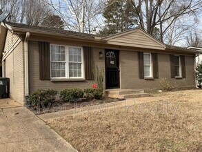 485 Quinn Rd in Collierville, TN - Building Photo - Building Photo