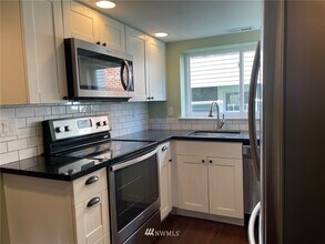 5317 7th Ave NE in Seattle, WA - Building Photo - Building Photo