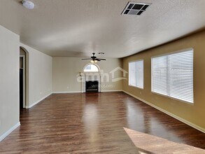 8221 Woodland Prairie Ave in Las Vegas, NV - Building Photo - Building Photo