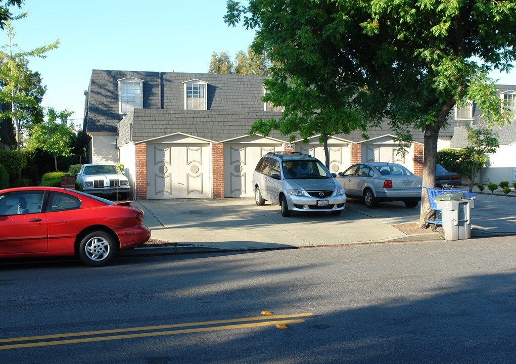 916 Maria Ln in Sunnyvale, CA - Building Photo