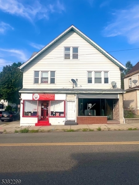 property at 638 Paulison Ave
