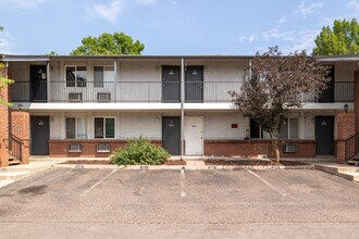 Bradburn Gardens in Westminster, CO - Foto de edificio - Building Photo