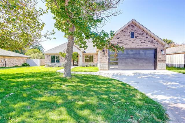 908 Meadowlark Ln in Granbury, TX - Building Photo - Building Photo