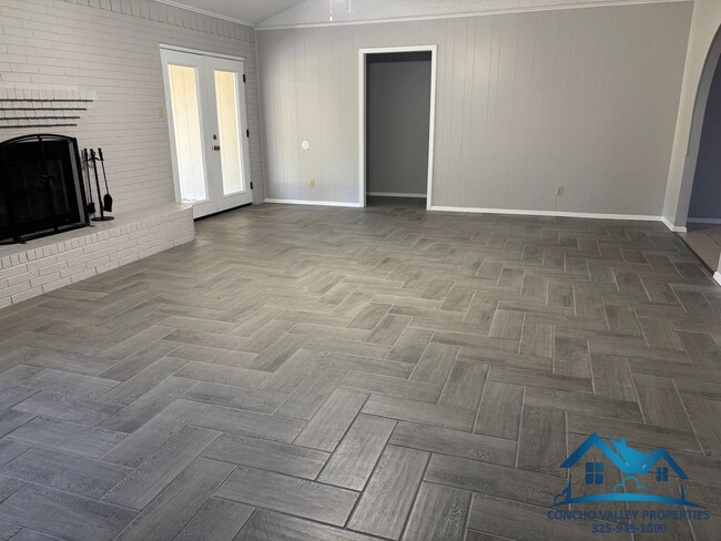 1932 Glenwood Dr in San Angelo, TX - Building Photo - Building Photo