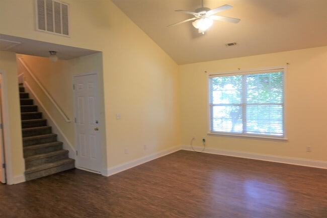 312 Sprucewood Ct in Greer, SC - Building Photo - Building Photo