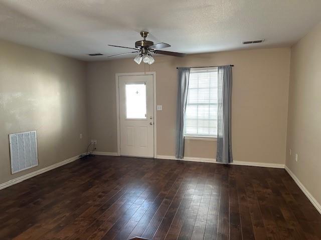 103 S Morrow St in Blue Ridge, TX - Foto de edificio - Building Photo