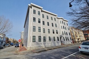 33 Brookline St, Unit 3 in Cambridge, MA - Building Photo