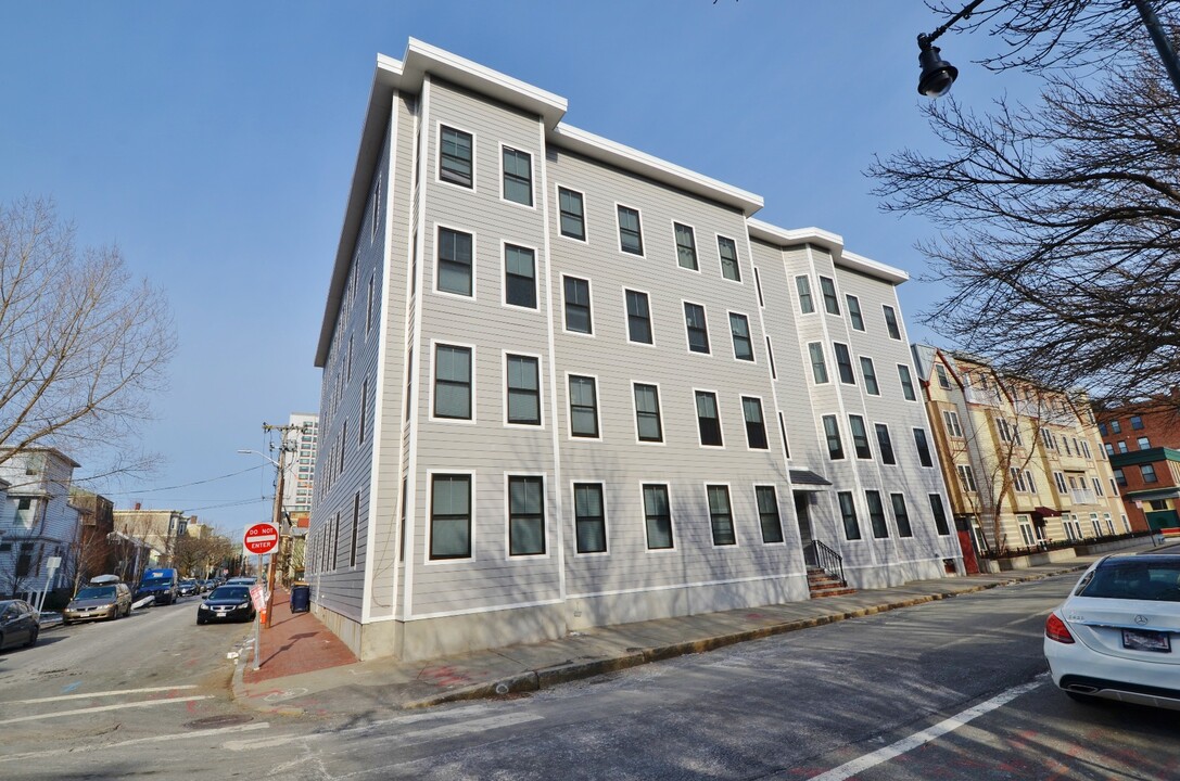 33 Brookline St, Unit 3 in Cambridge, MA - Foto de edificio