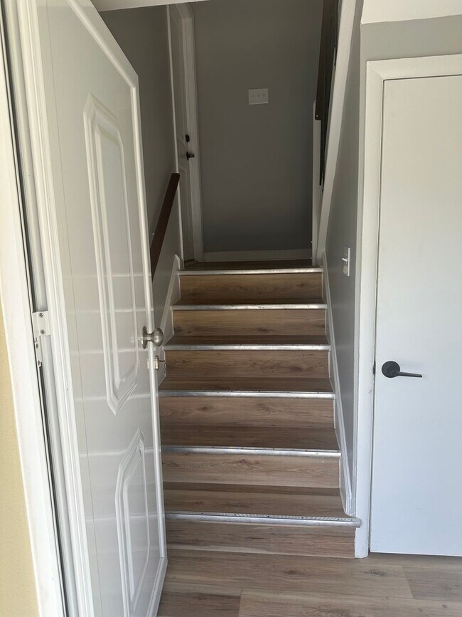 4407 Rosemont Ave-Unit -Unit 2 in Drexel Hill, PA - Building Photo - Building Photo