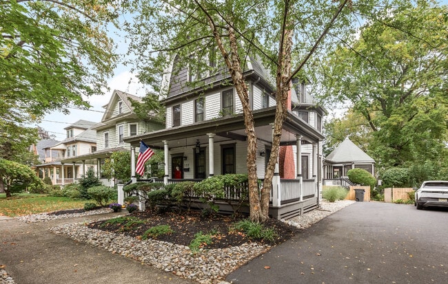 127 West End Ave in Haddonfield, NJ - Building Photo - Building Photo