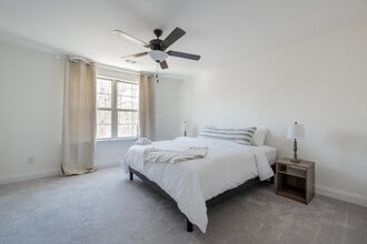 3319 Old Hickory Blvd in Nashville, TN - Foto de edificio - Building Photo