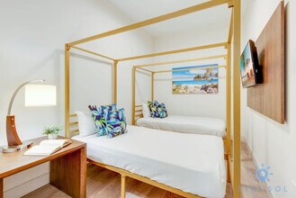 777 N Ocean Dr in Hollywood, FL - Building Photo - Building Photo
