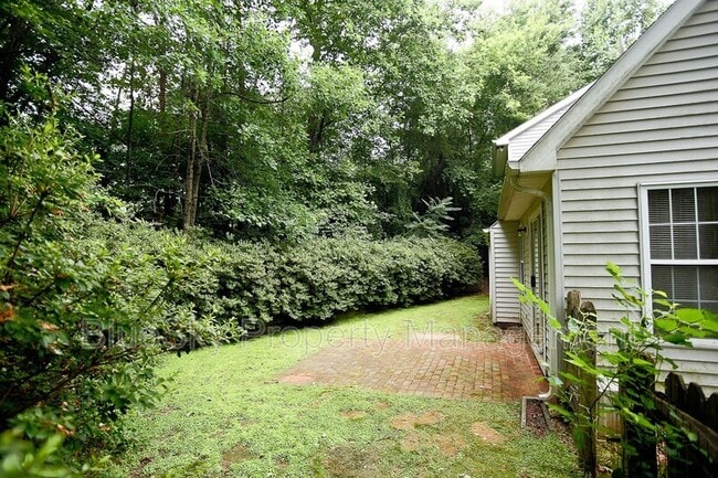 1901 Becker Ln in Charlottesville, VA - Building Photo - Building Photo