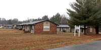 Azalea Circle in Gibsonville, NC - Foto de edificio - Building Photo