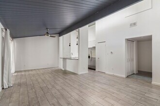 1815 Independence Blvd in Ann Arbor, MI - Building Photo - Building Photo